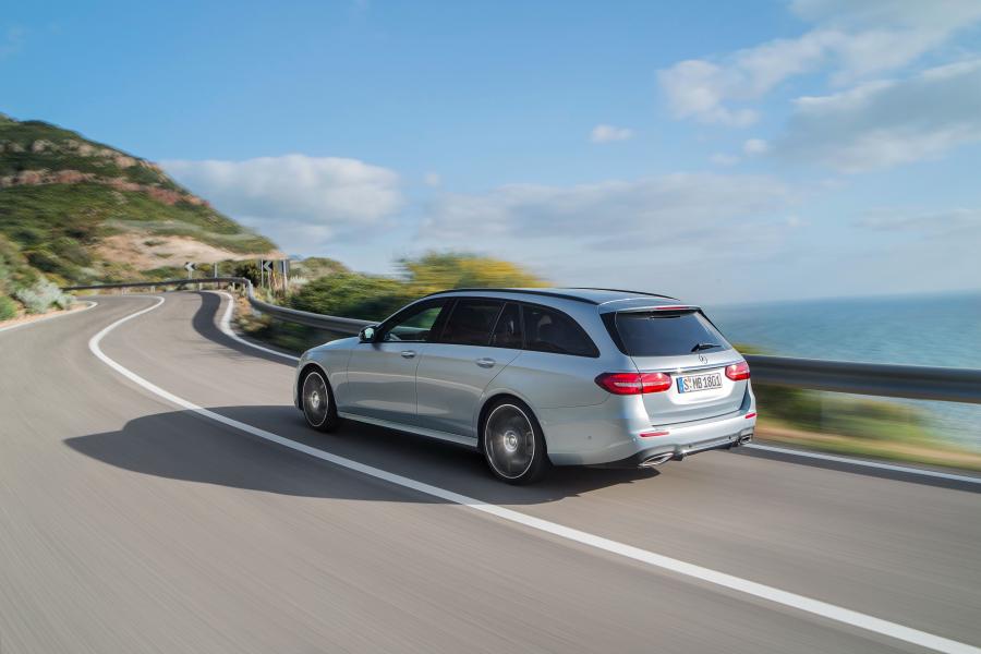  Mercedes-Benz E400 AMG Line Estate 2016 года  (фото 15 из 31)